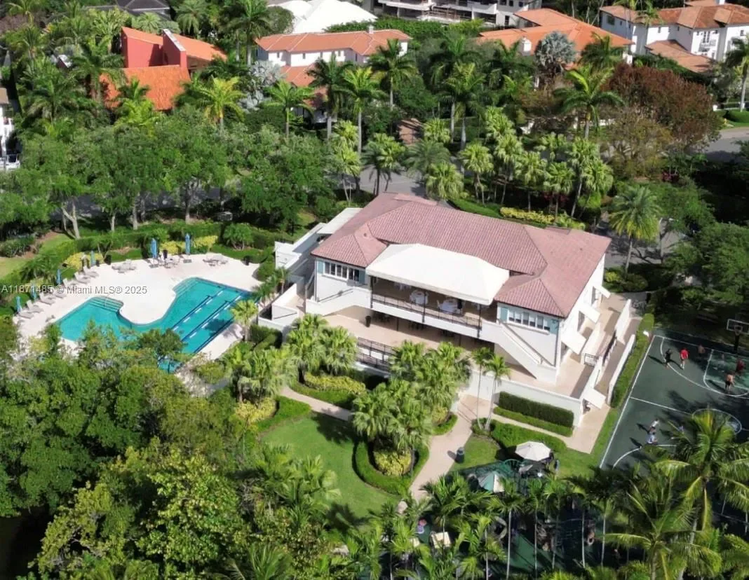 104 Paloma Dr, Miami, Florida, United States. - Photo 36