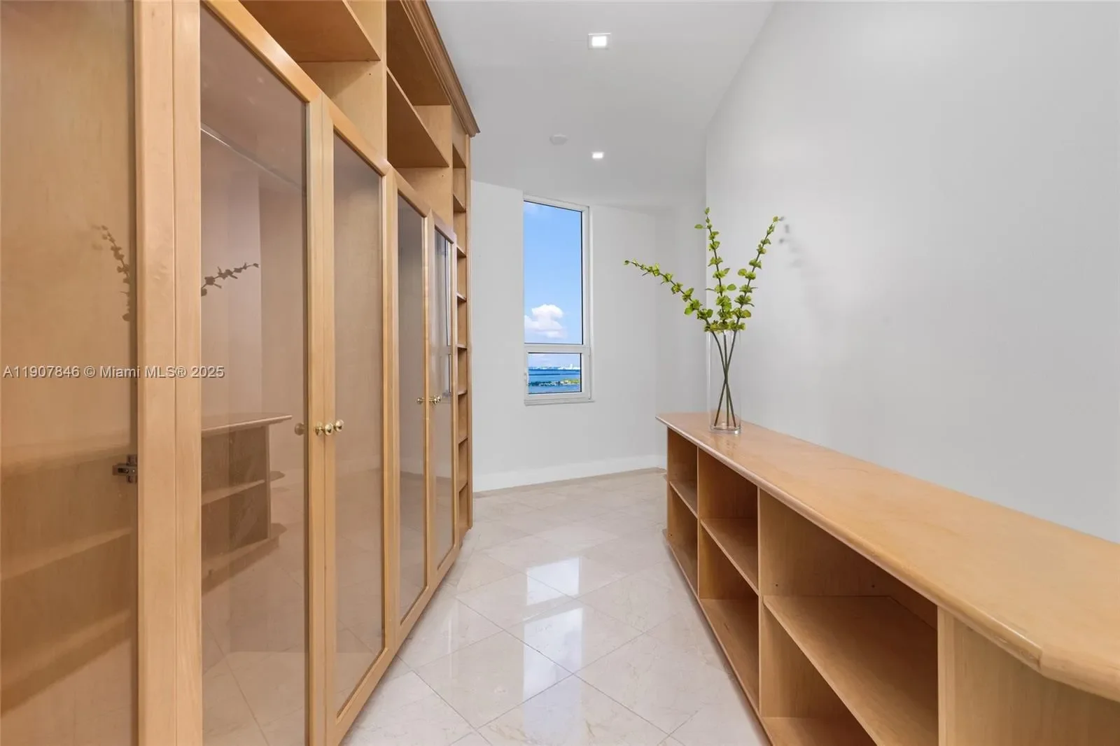 808 Brickell Key Dr 3901, Miami, Florida, United States. - Photo 16