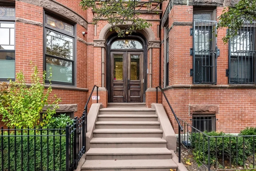 131 Saint Botolph St, Boston, Massachusetts, United States. - Photo 21