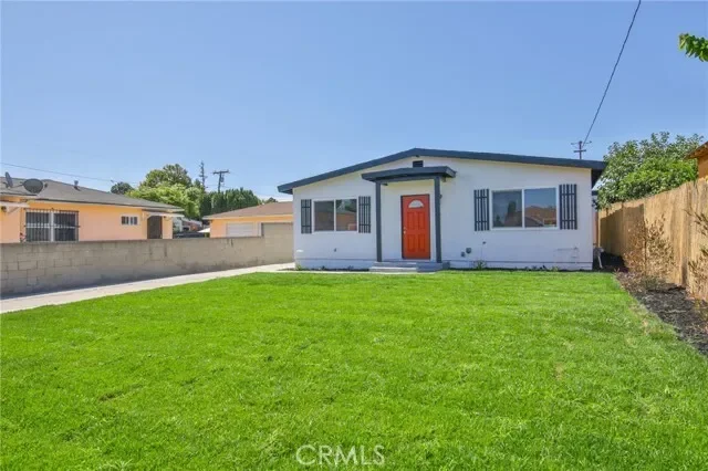 1026 W 109th Street, Los Angeles, CA 90044, Los Angeles, California, United States. - Photo 4