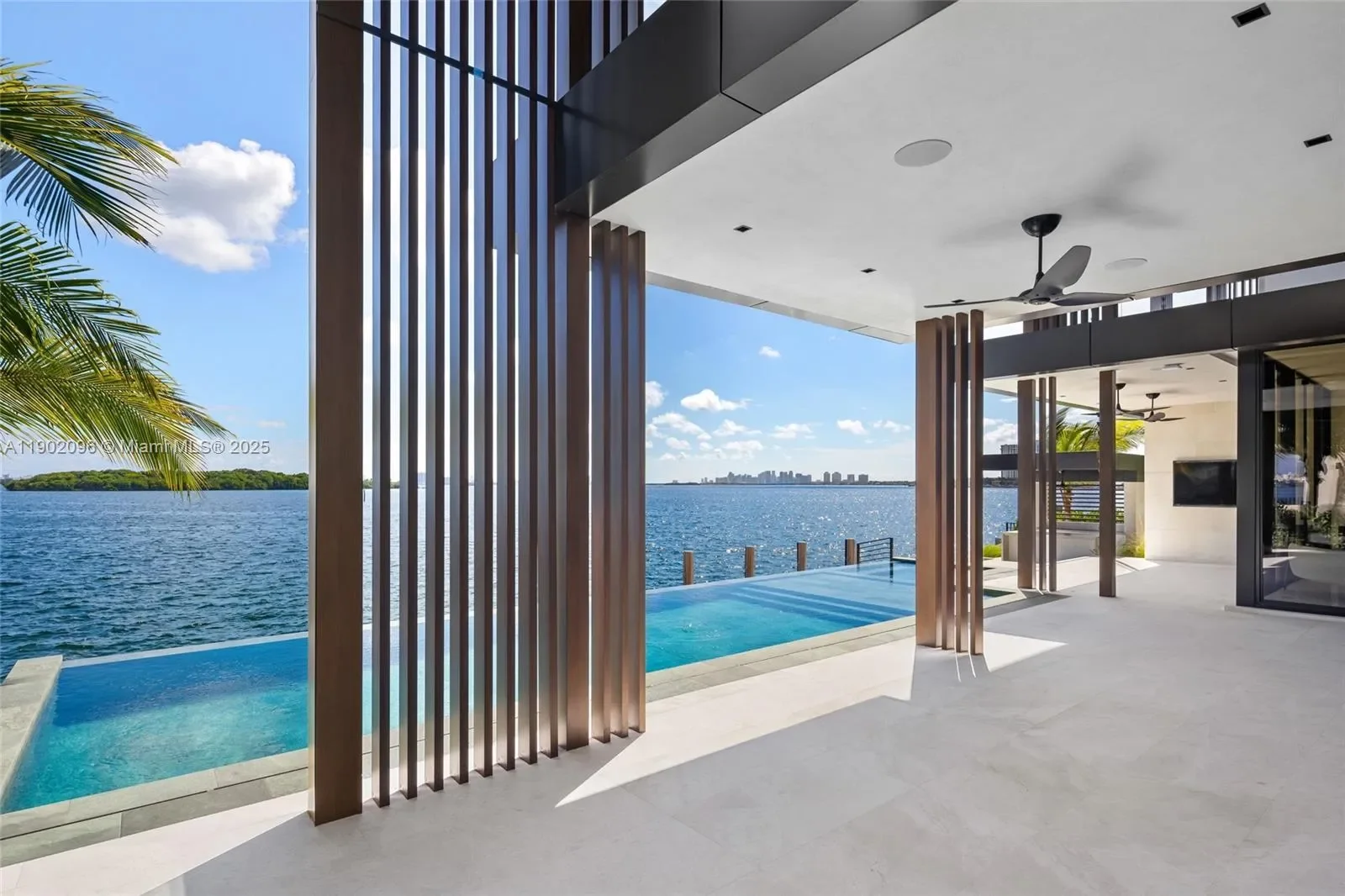 11404 N Bayshore Dr, North Miami Beach, Florida, United States. - Photo 48