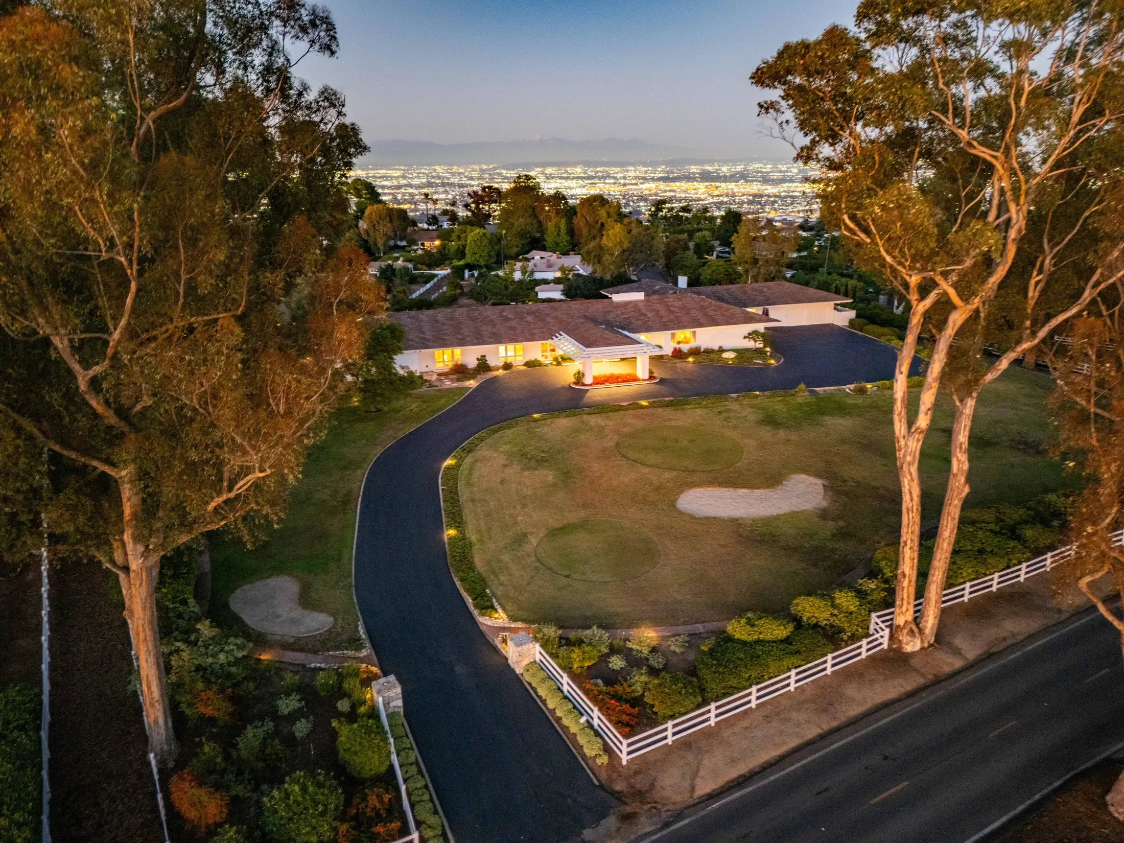 34 Crest Road East , Rolling Hills, CA 90274, Rolling Hills Estates, California, United States. - Photo 33