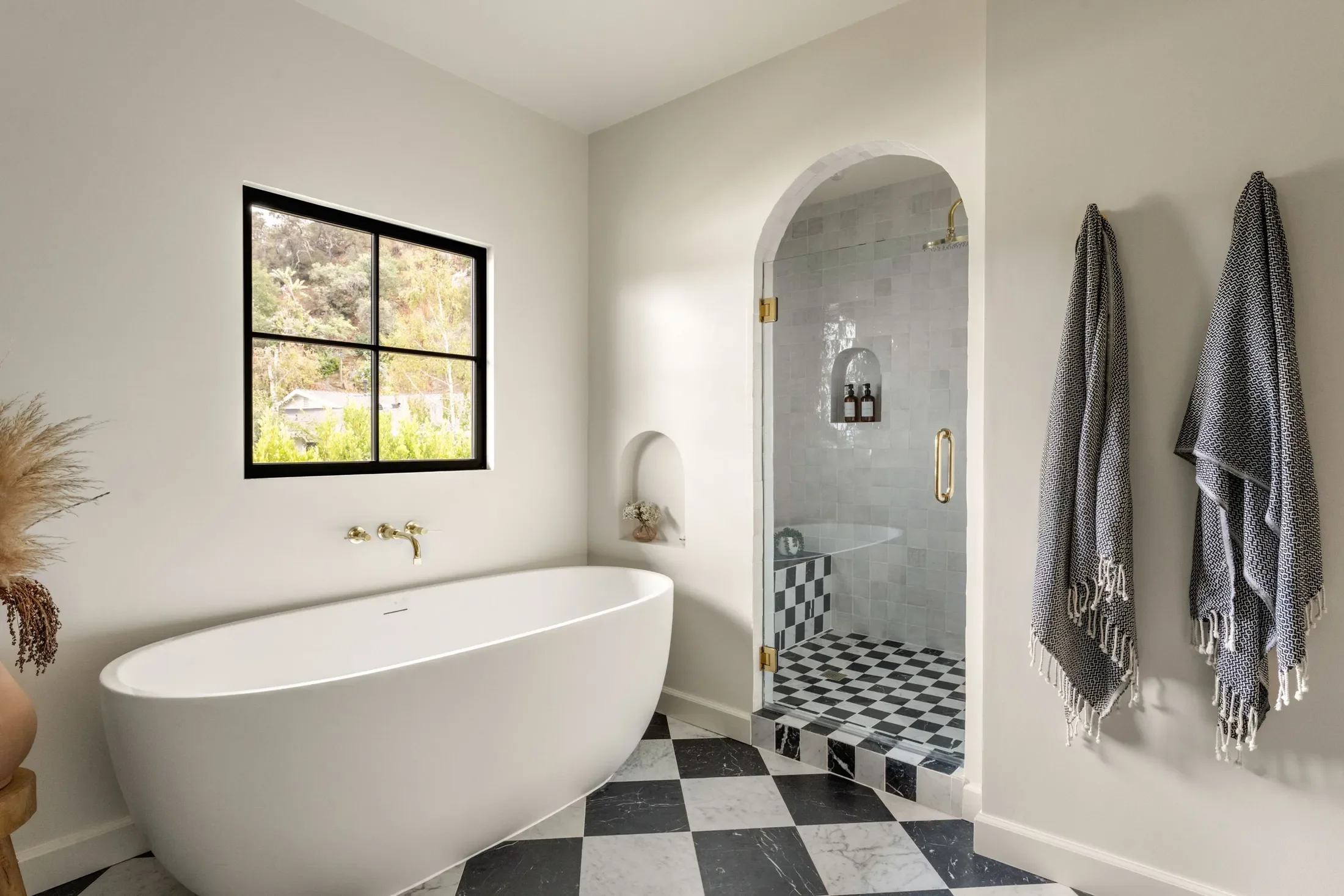 16828 Ivyside Place , Encino, CA 91436, Los Angeles, California, United States. - Photo 8