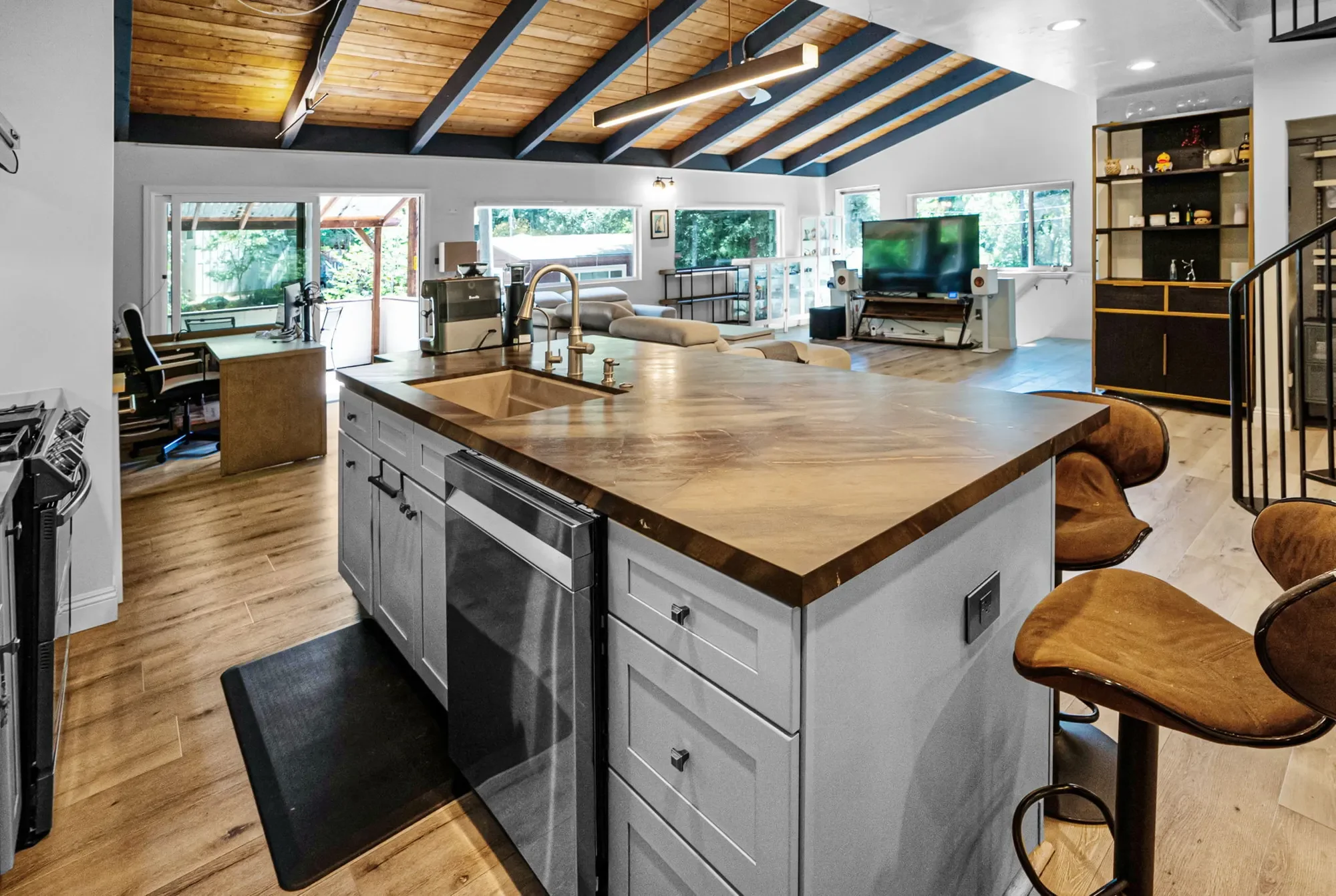 19150 Beardsley Road , Los Gatos, CA 95033, Los Gatos, California, United States. - Photo 12