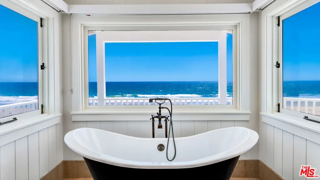 30718 Pacific Coast Highway, Malibu, California, United States. - Photo 25