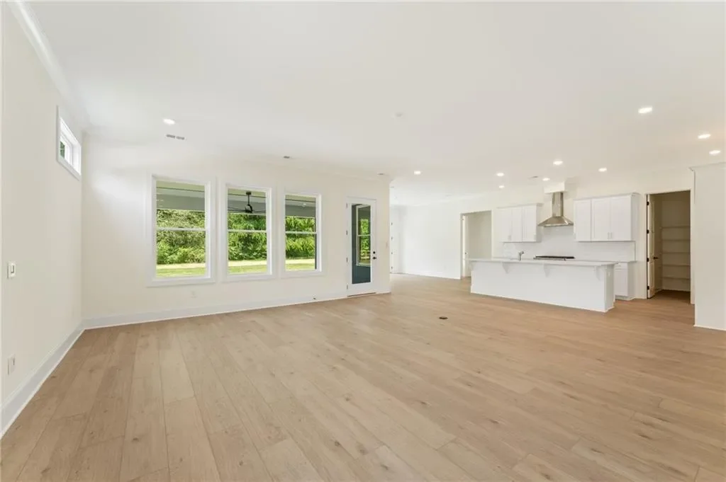 Gallery photo 2