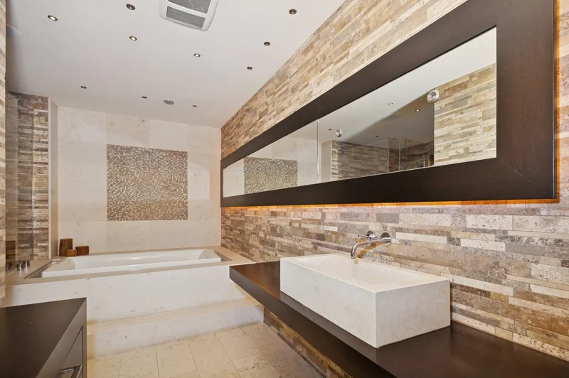 2441 Woodbridge Lane , Highland Park, IL 60035, Highland Park, Illinois, United States. - Photo 27