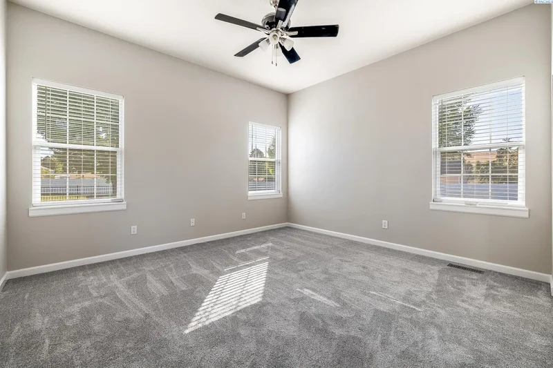 101304 N Billings Ct, West Richland, WA 99353, West Richland, Washington, United States. - Photo 21