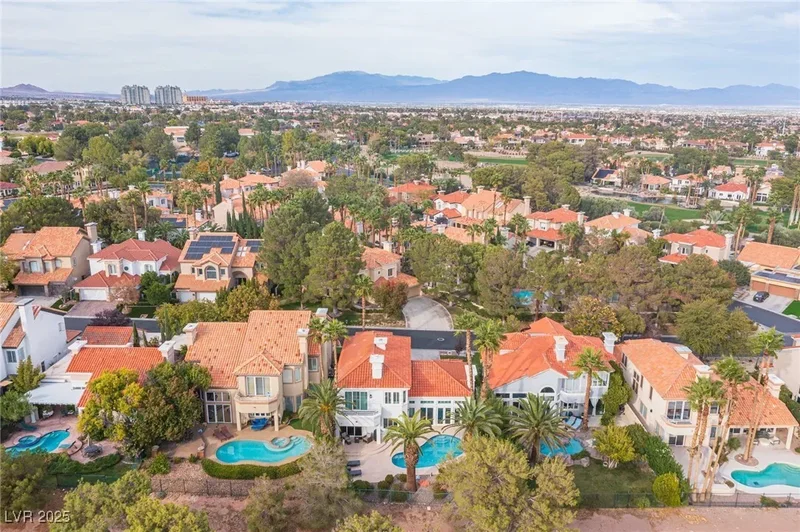 8733 Double Eagle Drive, Las Vegas, Nevada, United States. - Photo 78