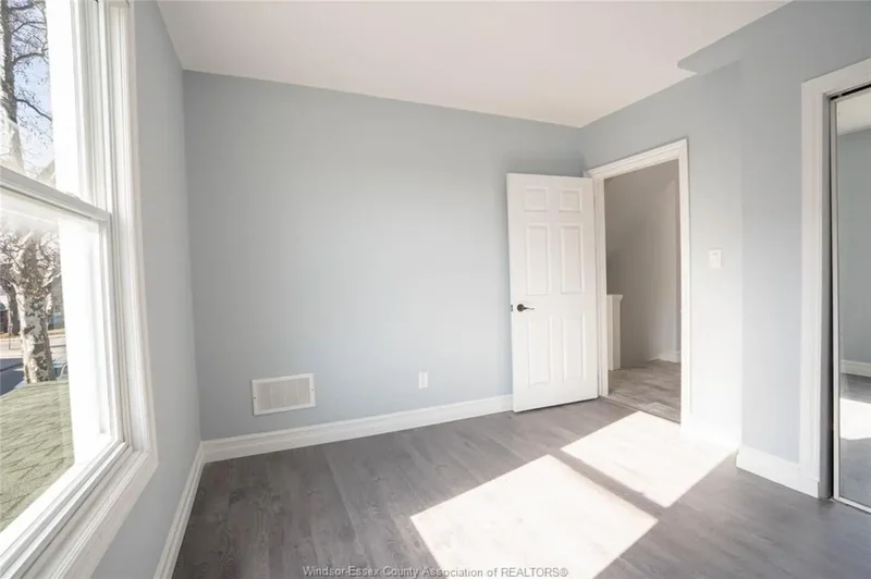 816 DOUGALL AVENUE, Windsor, Ontario, Canada. - Photo 27