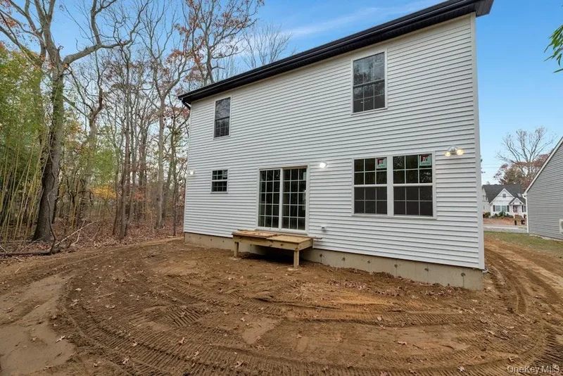 514 NEIGHBORHOOD ROAD, Shirley, New York, United States. - Photo 18