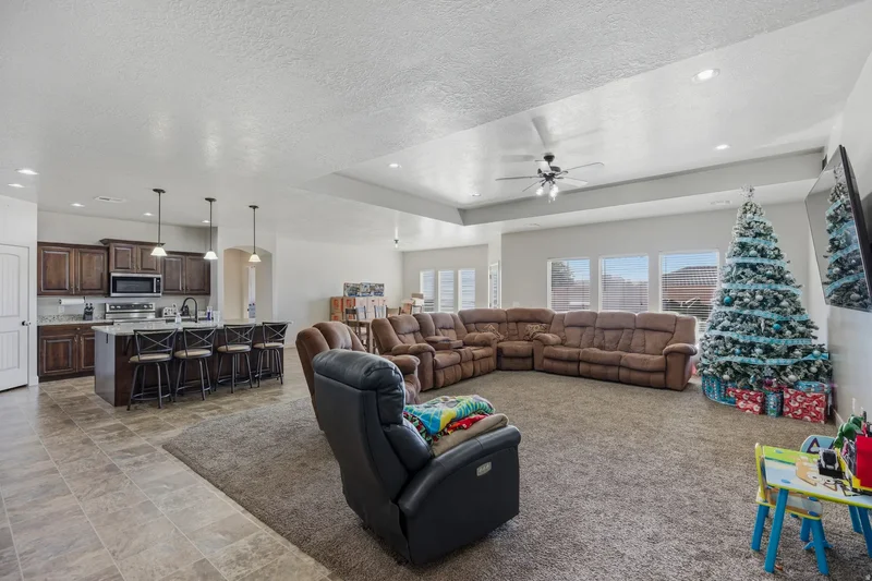 156 E HOLLY WAY, Washington, Utah, United States. - Photo 4