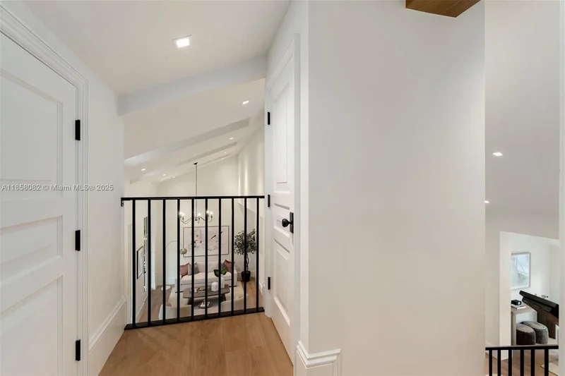 1051 San Pedro Ave, Coral Gables, Florida, United States. - Photo 34