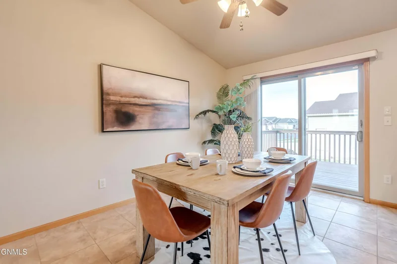 726 Medora Avenue, Bismarck, ND 58503, Bismarck, North Dakota, United States. - Photo 14