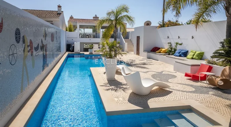 6 bedrooms property for sale on beach front in Praia da Luz, Algarve