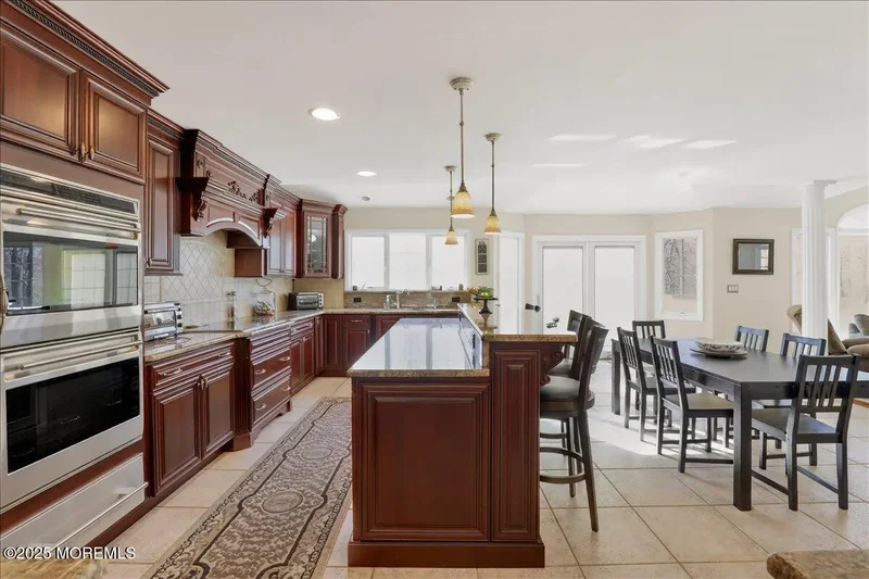 12 Tall Woods Drive, Manalapan Township, New Jersey, United States. - Photo 12