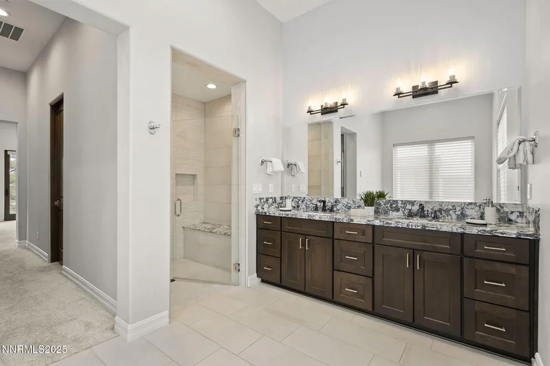 5 Bedrooms Single Family Detached