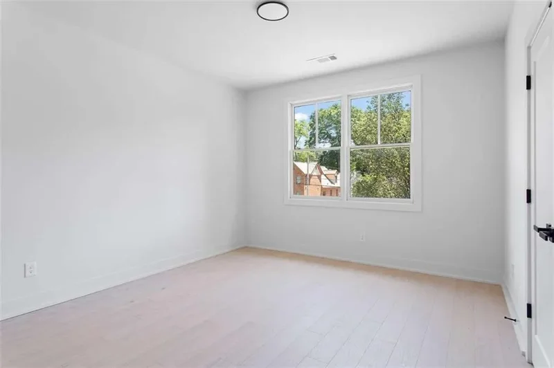 2808 Hosea L Williams Drive, Atlanta, Georgia, United States. - Photo 35