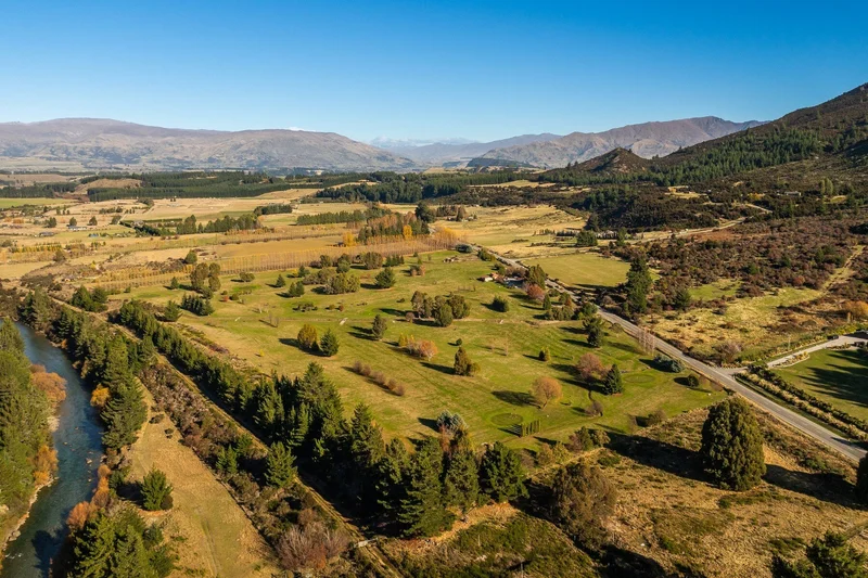 1122 Lake Hawea-Albert Town Road, Lake Hawea, OTA 9382, Albert Town, Otago, New Zealand. - Photo 19