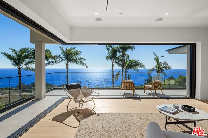 4732 Avenida Del Mar, Malibu, California, United States. - Photo 7