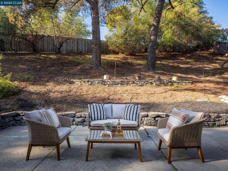 320 Miranda Ln, Alamo, California, United States. - Photo 44
