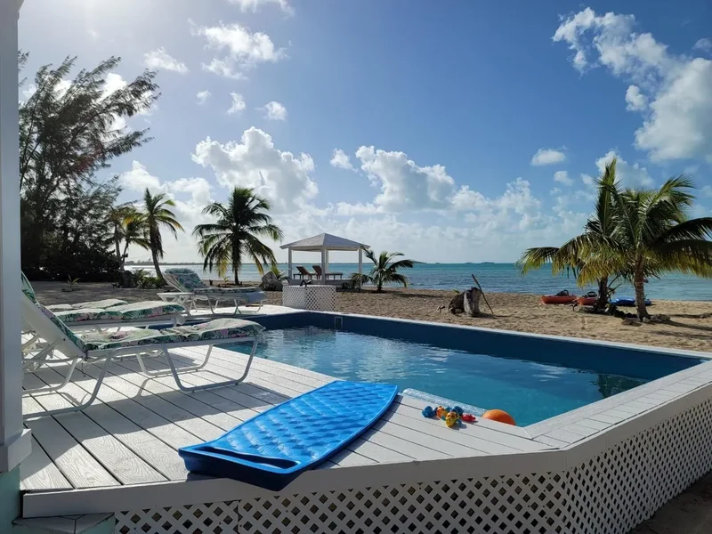 BEACHFRONT HOME WITH POOL, Morris Settlement, Long Island, The Bahamas. - Photo 2