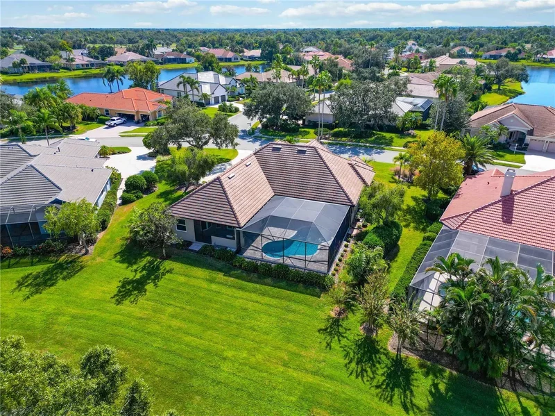 7922 ROYAL BIRKDALE CIRCLE, LAKEWOOD RANCH, FL 34202, Bradenton, Florida, United States. - Photo 3