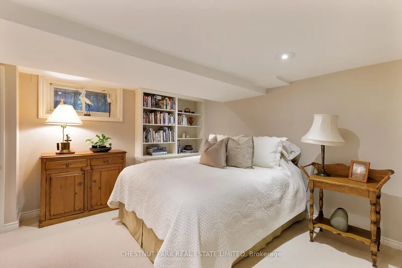 20 McKenzie Avenue, Toronto, Ontario, Canada. - Photo 34