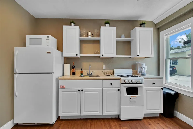1838 Adams St, Hollywood, Florida, United States. - Photo 27