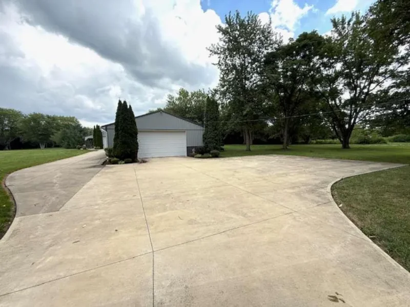 409 Mattie Harris Road, Centerville, IN 47330, Centerville, Indiana, United States. - Photo 31