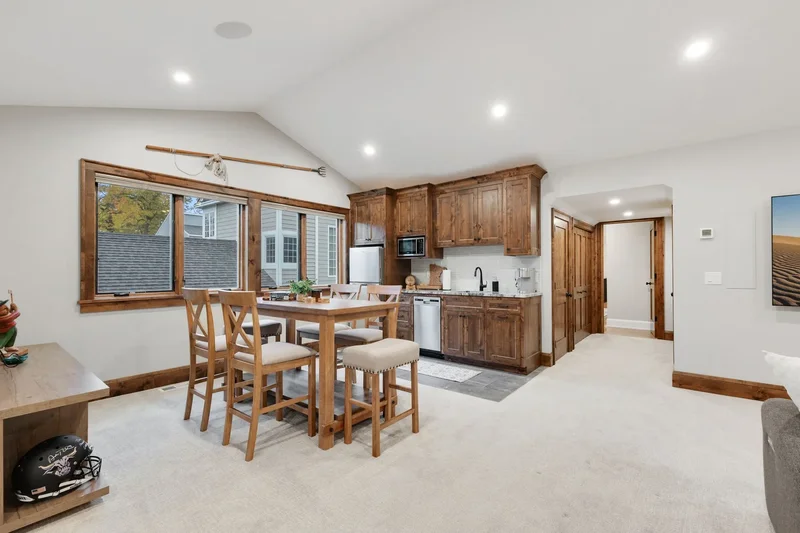 4286 Circle Road , Excelsior, MN 55331, Mound, Minnesota, United States. - Photo 35