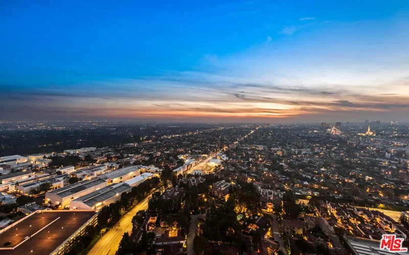 1 W Century Drive 35A, Los Angeles, California, United States. - Photo 15