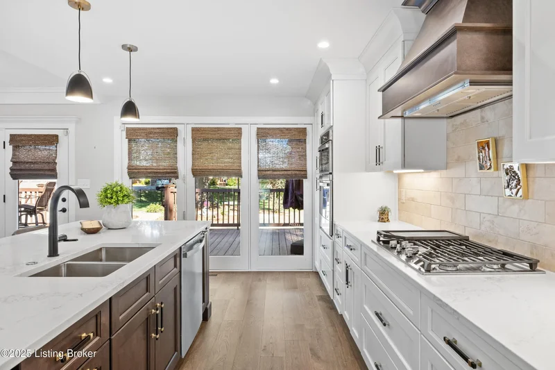 1027 Garden Creek Cir, Louisville, KY 40223, Watterson Park, Kentucky, United States. - Photo 19