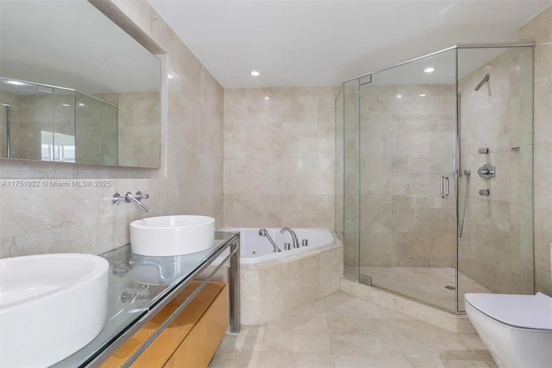 6000 Indian Creek Dr 11B, Miami Beach, Florida, United States. - Photo 25