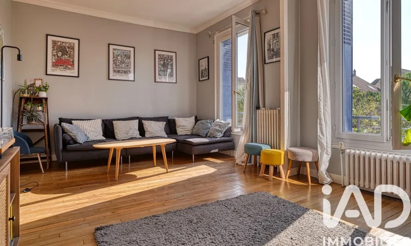 Triel-sur-Seine, Île-de-France, France. - Photo 7