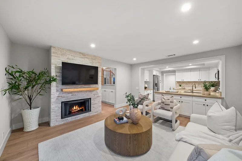 31 Mirador #34 , Irvine, CA 92612, Irvine, California, United States. - Photo 33