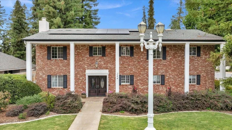 244 E Dorothea Court, Visalia, CA 93277, Visalia, California, United States. - Photo 43