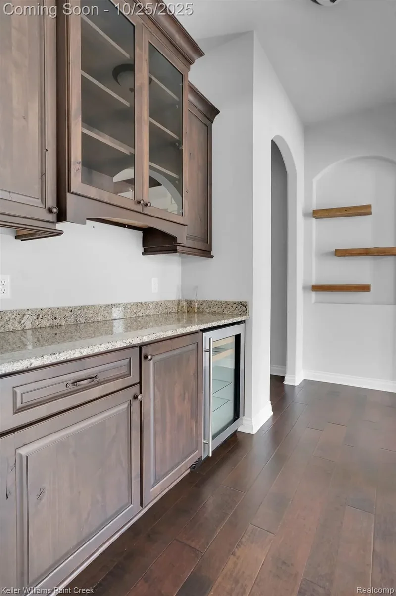 2821 Addison Circle S, Oakland Charter Township, MI 48306, Rochester, Michigan, United States. - Photo 45