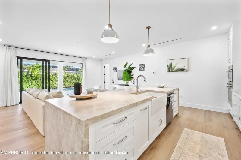 330 Laurie, West Palm Beach, Florida, United States. - Photo 15