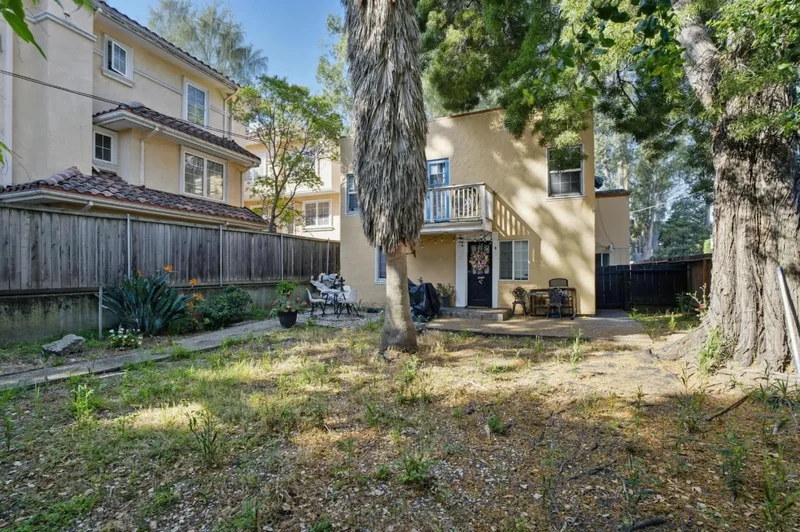 824 El Camino Real, Burlingame, California, United States. - Photo 17