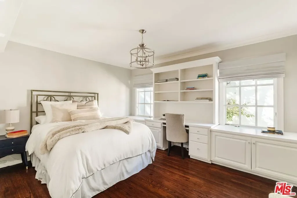 12510 Hortense Street, Los Angeles, California, United States. - Photo 7