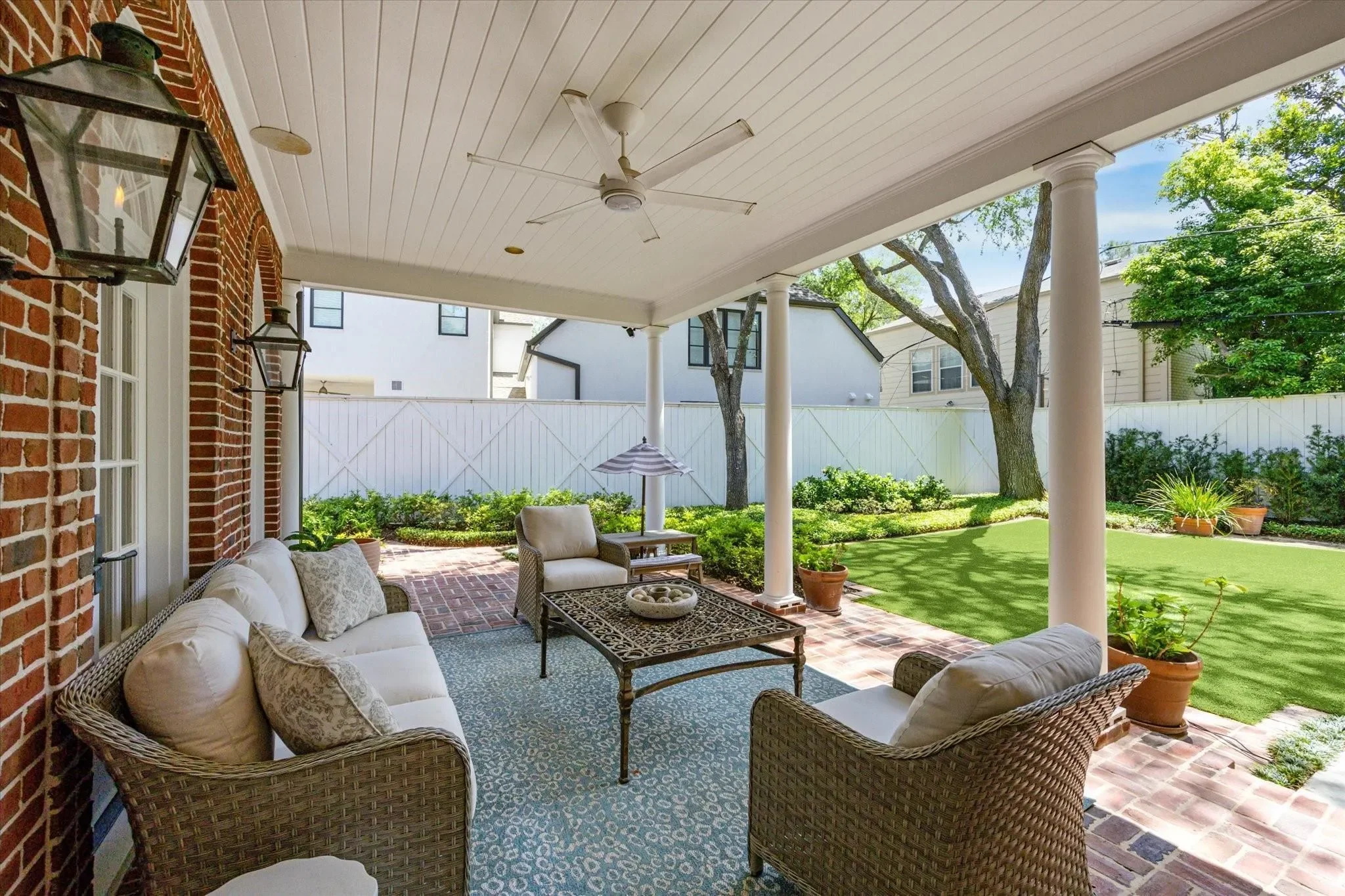 2413 Brentwood Drive, Houston, Texas, United States. - Photo 42