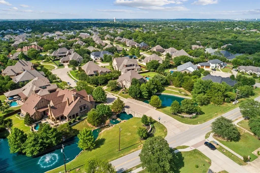 5803 Chalford Common, Colleyville, Texas, United States. - Photo 34
