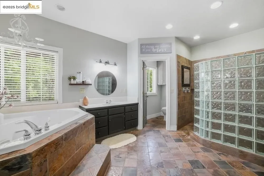 22987 Lazy Z LN, Sonora, CA 95370, Sonora, California, United States. - Photo 18