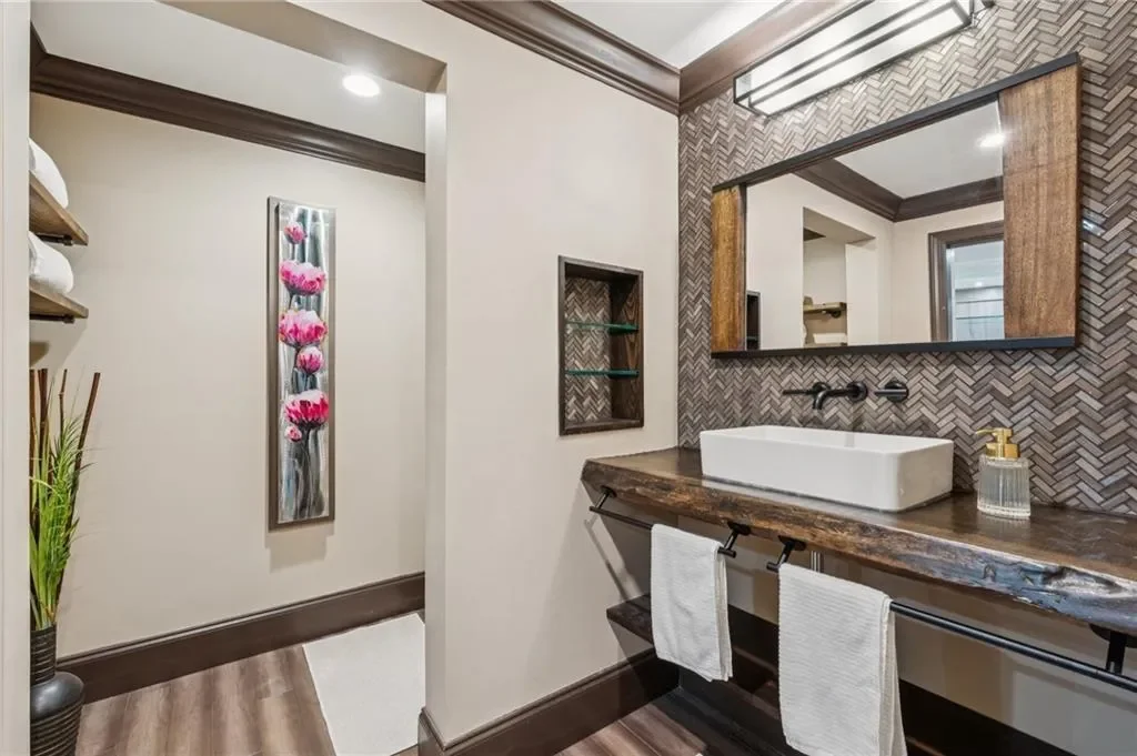 16140 Grand Litchfield Drive, Roswell, Georgia, United States. - Photo 51