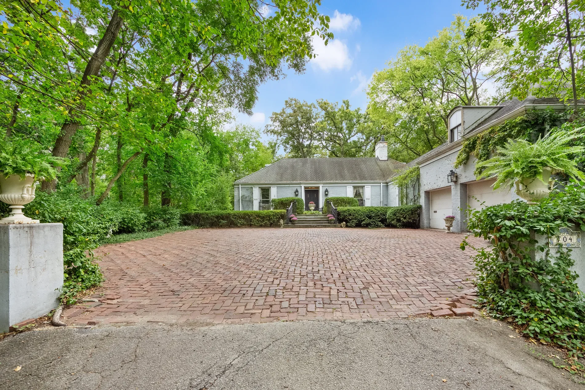 704 Bittersweet Lane , Hinsdale, IL 60521, Hinsdale, Illinois, United States. - Photo 6