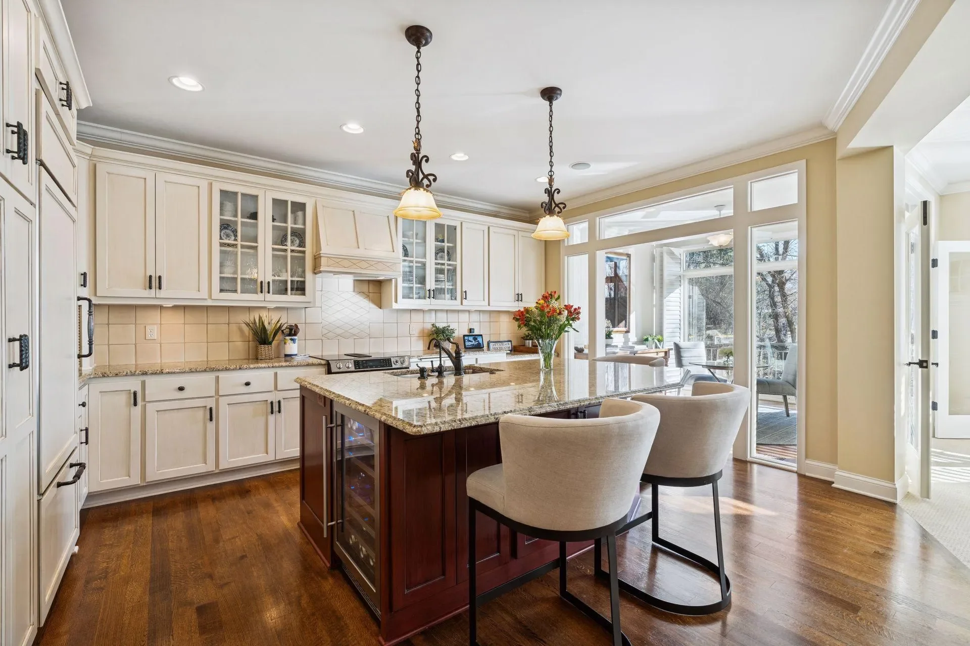 296 Grace Pointe Court, Wayzata, MN 55391, Wayzata, Minnesota, United States. - Photo 13