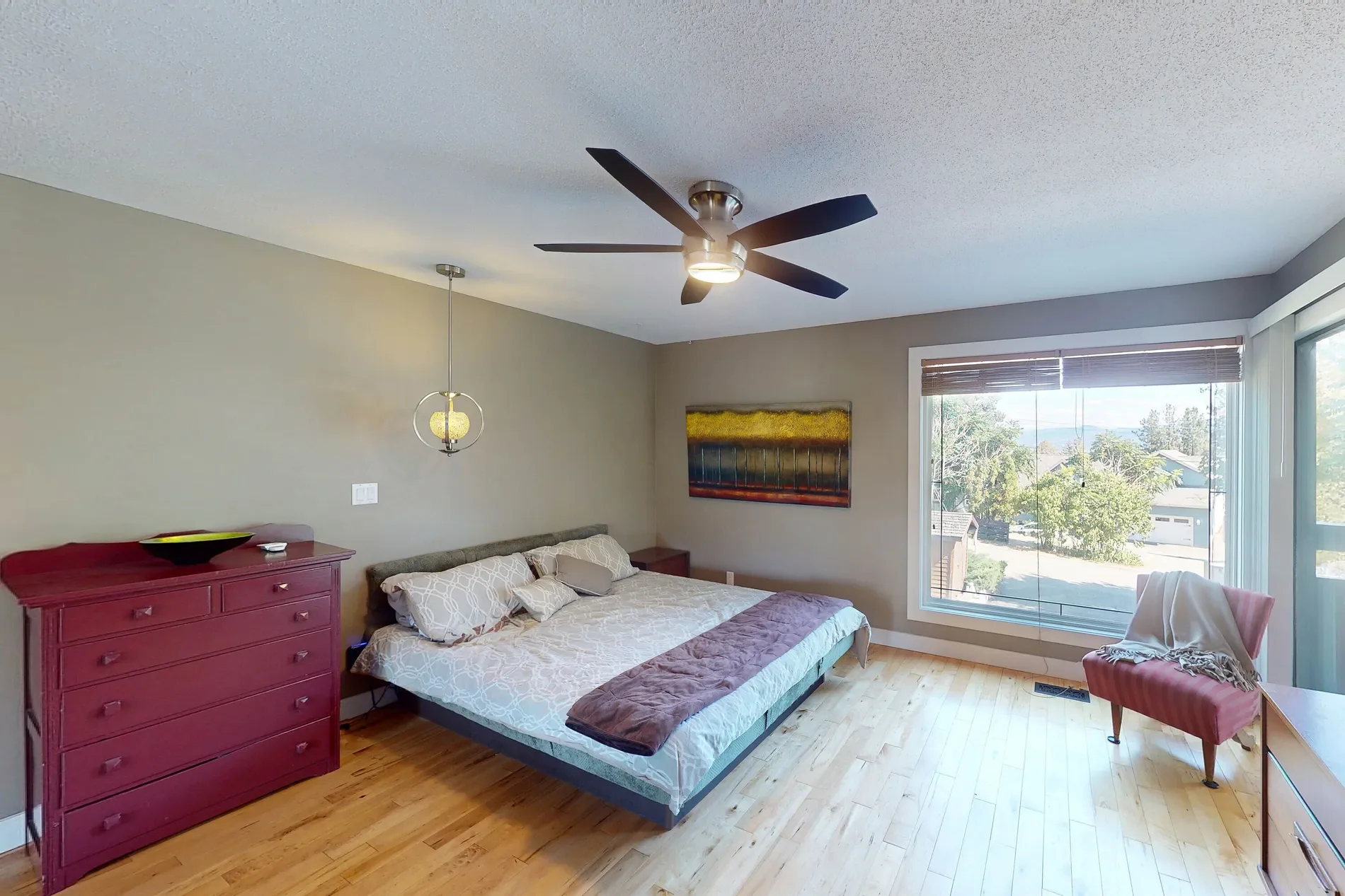 Gallery photo 4