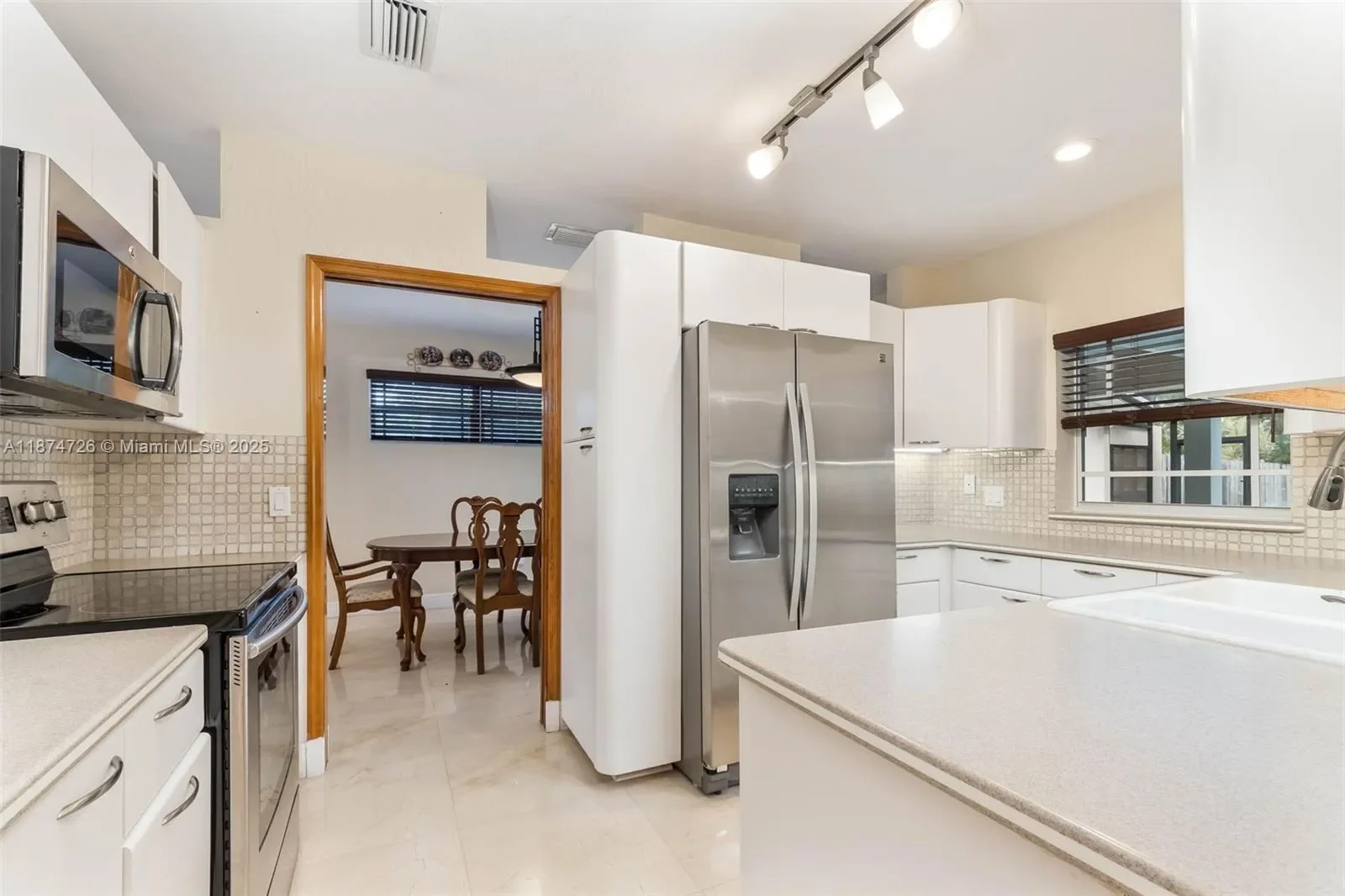 13901 SW 78th Pl, Coral Gables, Florida, United States. - Photo 5