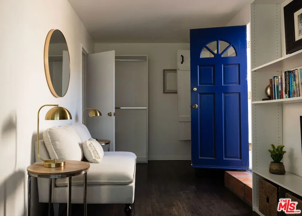 2041 Glencoe Way, Los Angeles, California, United States. - Photo 33